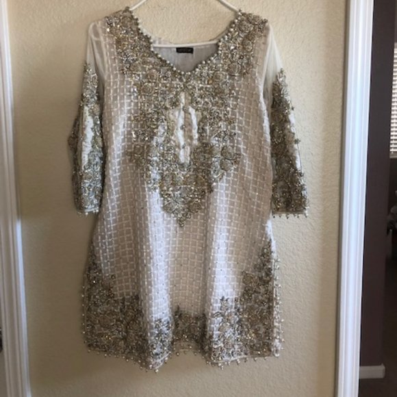 Wedding Gown - Picture 9 of 9